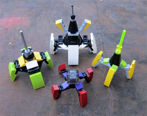 I'm sure that will mean more to younger kids, but i still thought it was cool. LEGO a Day 060/365 | Master Builder Academy : Kit 1-9 Quad ...