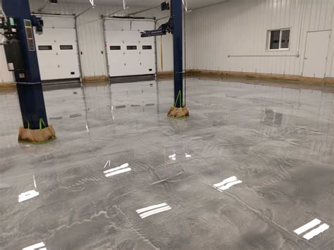From garage floors, to basements, to laundry rooms, epoxy flooring is chosen as a durable, affordable, and attractive solution. Silver Metallic Epoxy Floor System | Eco Advantage Painting