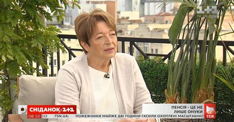Видео — Пенсия — не только время на внуков ведущая ютуб канала Татьяна