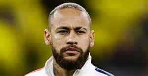 Neymar jr has earned a lot from his football career. Neymar Jr. estaria vivendo affair com jornalista alemã de ...