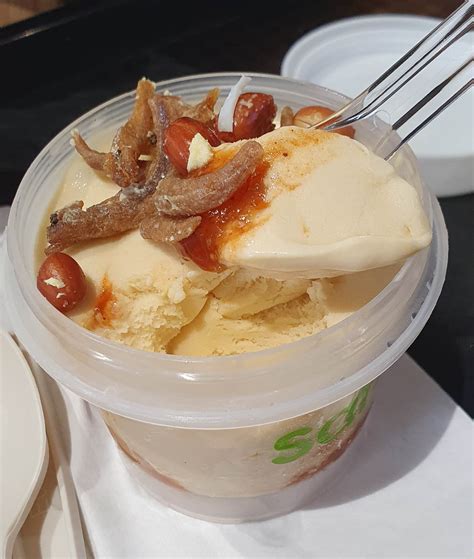 Pak nasser's nasi lemak can be found on selected air asia flights. Pak Nasser's Nasi Lemak ice-cream - Really? - Economy ...