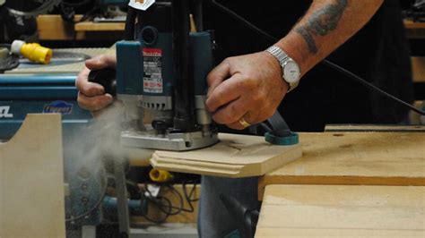 A router table in your shop can be a great investment. How to Make a Router Table for a Plunge Router?