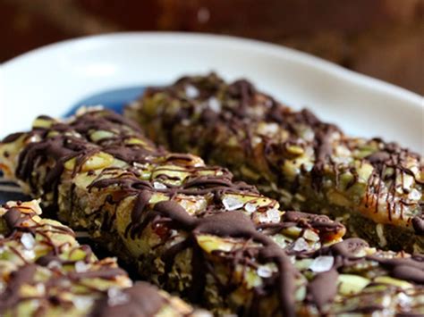 Homemade protein bars are a great alternative to commercially available ones especially when you wish to control what ingredients go into it. Homemade No-Bake Protein Bar Recipe | ACTIVE