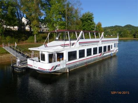 Check spelling or type a new query. Stonewall Resort cottages on Stonewall Jackson Lake ...