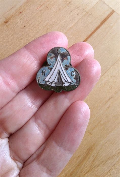 When did shefield and sons open in canada? Possible Sheffield Fattorini & Sons badge - Sheffield ...