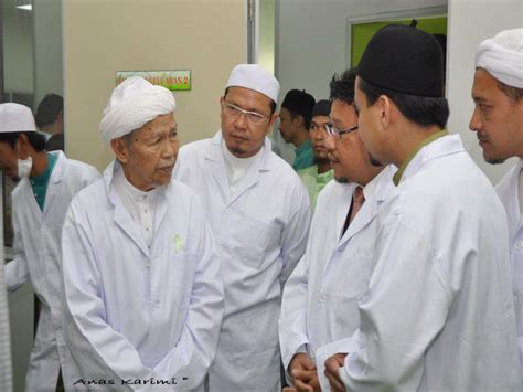 Nik elin nik rashid november 14, 2020 chickens are fresh and clean, well packed. CAHAYA KEHIDUPAN TAUHID: YAB Dato Bentara Setia Tuan Guru ...
