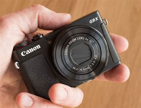 Untuk hasil yang jernih, pastikan untuk memilih kamera dengan kualitas minimal full hd. 5 Kamera yang Bagus untuk Vlog, Youtuber Pemula Wajib Coba