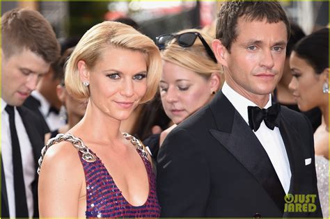 Claire Danes Hugh Dancy Are Picture Perfect On Emmys 2015 Red Carpet