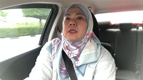 Untuk membuat tuntutan claim insurans cermin kereta ini, anda seharusnya sudah tambah insurans cermin kereta. Cermin kereta pecah kena batu orang potong rumput. Apa ...