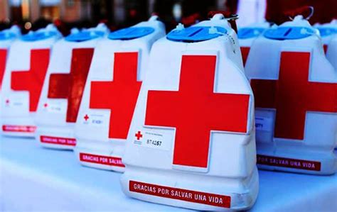 Check spelling or type a new query. Ánforas de la Cruz Roja con medidas de seguridad