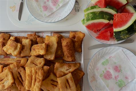 Über 67 bewertungen und für sehr lecker befunden. Roll Kuchen and Watermelon - p.s. bonjour