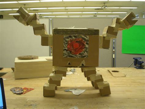 Rc Sculpture Cardboard Robot