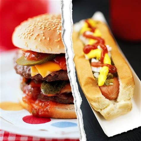 It's just a hot dog, right? Grand match des aliments : hamburger vs hot-dog ...