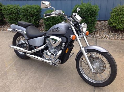 On the small side if judged by its displacement, the 2004 honda vt600c shadow vlx is a great way for newer riders to enjoy their first cruiser experience. 2004 Honda Shadow Vlx 600 Motorcycles for sale