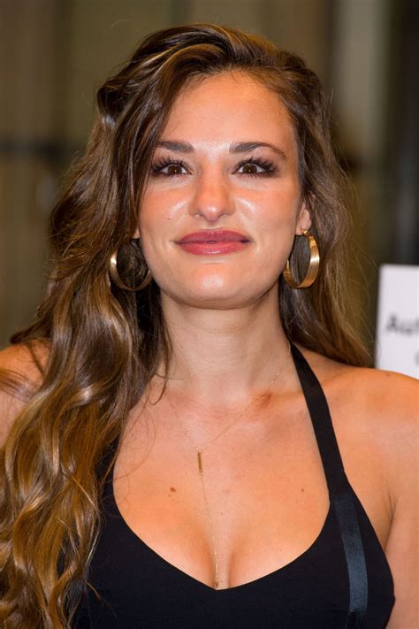 Nicola Benedetti Shows Off Her Cleavage In Edinburgh 7 Photos Thefappening