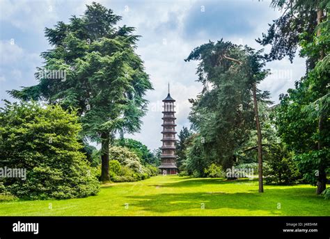 Great Britain England Kew Gardens In The London Borough Of Richmond Upon Thames View Of The