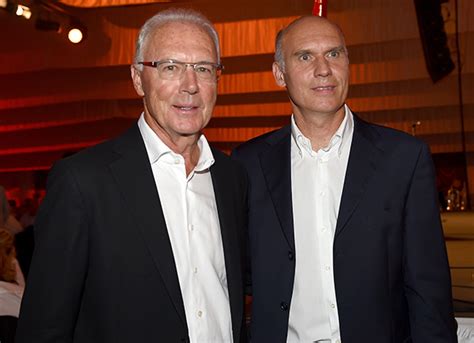 Joel sein erstes kind bekam franz beckenbauer 1963. Franz Beckenbauer: Ehefrau, Vermögen, Größe, Tattoo ...