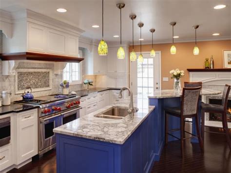 Painting kitchen cabinets can update your kitchen without the cost or challenge of a major remodel. DIY Painting Kitchen Cabinets Ideas + Pictures From HGTV ...