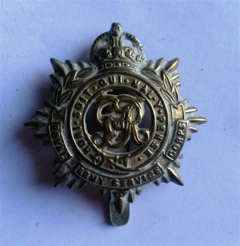 cap badges owned by fred negus of camborne