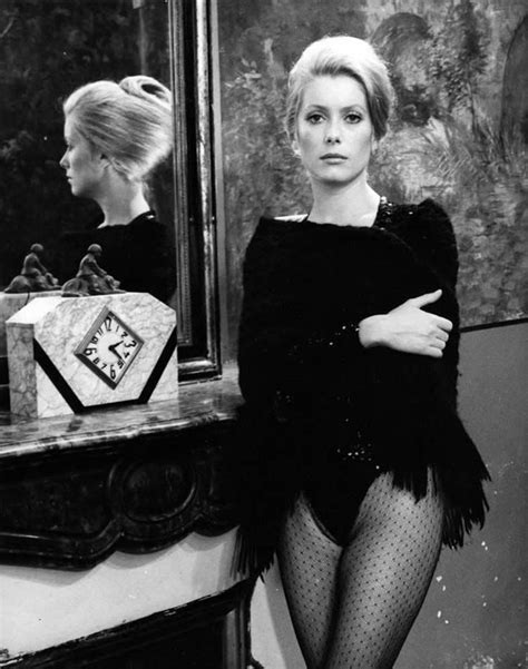 The Hottest Classic Actresses Catherine Deneuve Style Catherine Deneuve Classic Actresses
