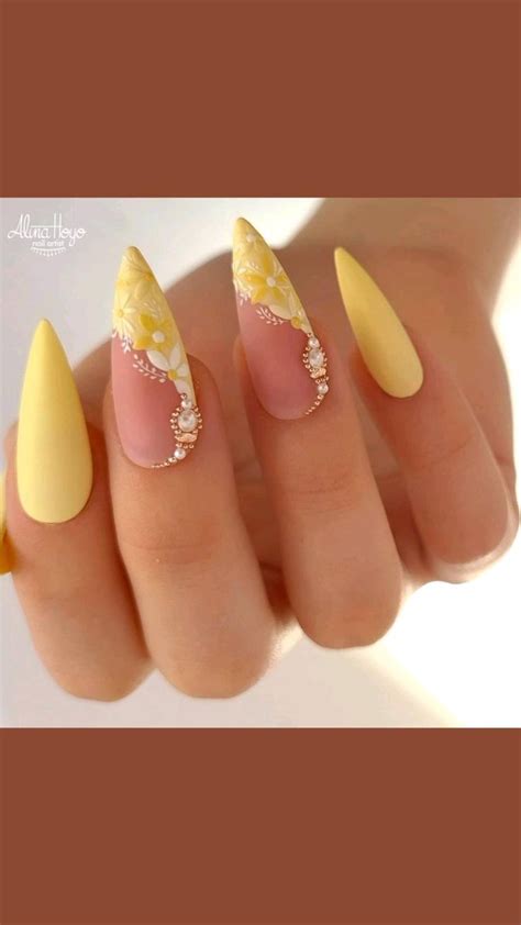 Any Yellow 💛🟡 Lovers Beautiful Nail Ideas By Alinahoyonailartist Stylish Nails Gel Nails