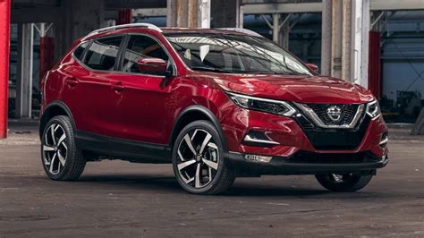 2022 Nissan Rogue Sport Choosing The Right Trim Autotrader