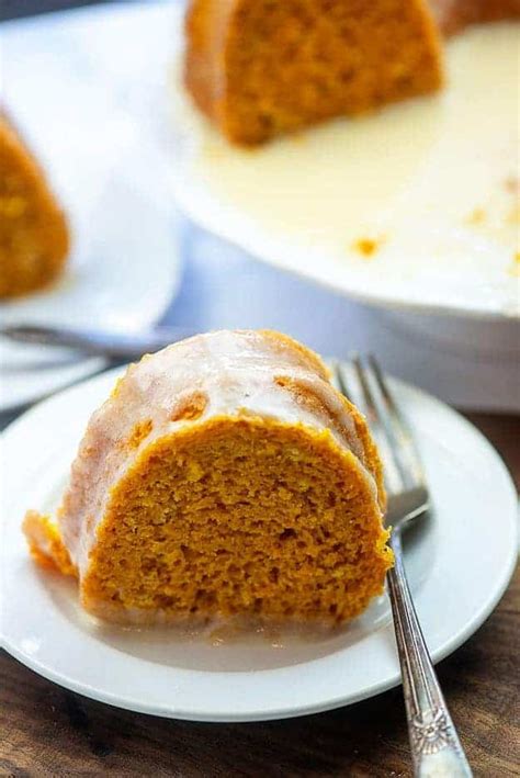 Pumpkin Bundt Cake With Cream Cheese Glaze — Buns In My Oven