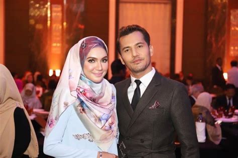 Coba bahagia, cowok baru, cowok baru, bobo di mana, top tracks: Isteri Dato' Seri Aliff Syukri Selamat Melahirkan Anak ...