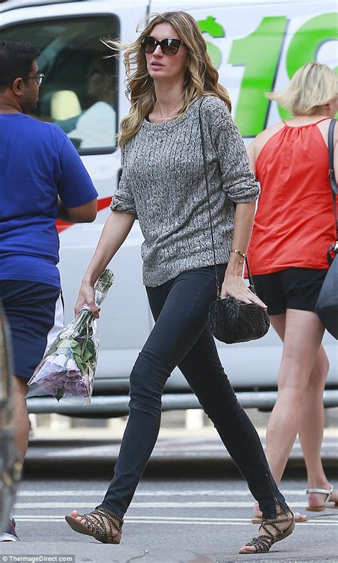 Gisele Steps Out In New York With A Boosted Bust Daily Mail Online