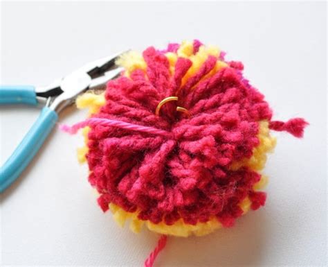 Craft any one of these simple diy keychains with a little time and inexpensive supplies. DIY Pom Pom Keychain