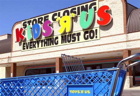 Toys R Us Jump Starts Closures Begins Liquidation Sales Tmj4