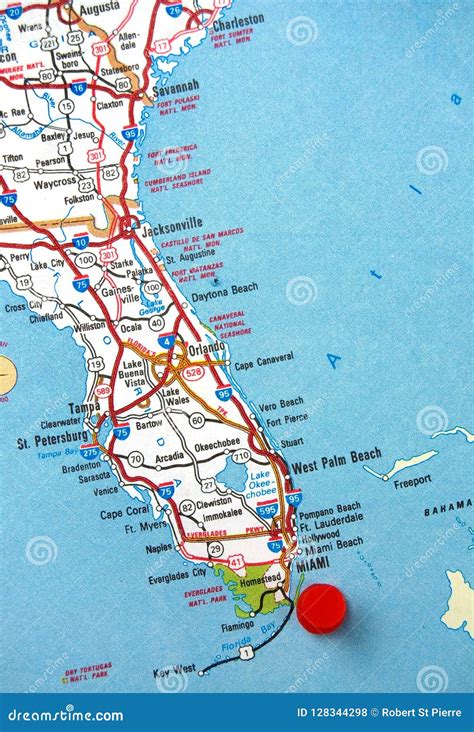 El Mapa Del Estado De La Florida Con Miami Identificó Con Un Punto Rojo Foto De Archivo Imagen