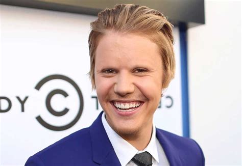 Celebrities Without Eyebrows 25 Photos