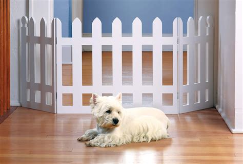 Zoogamo 3 Panel Wood Picket Fence Design Pet Gate 19 Inches Tall And