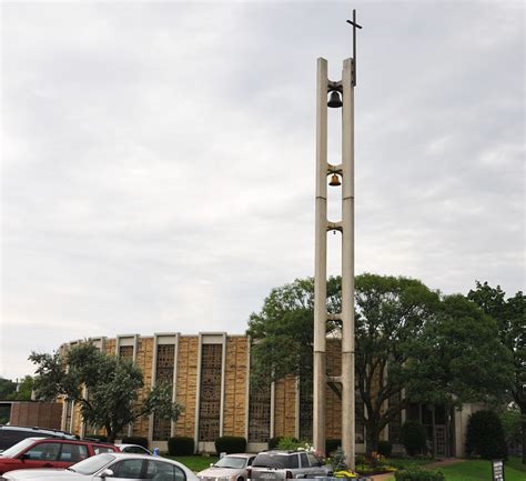 The owner of this domain has not yet uploaded their website. Iowa Mid-Century Modern Churches | RoadsideArchitecture.com
