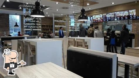 KFC Szolnok Interspar DT restaurant Szolnok Mátyás király út 34