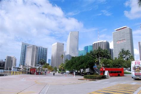 Beach City Florida Floride Miami Ocean Sea Usa Architecture