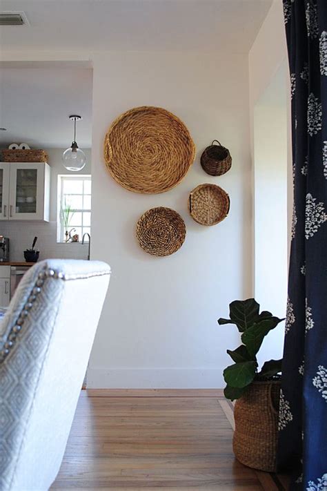 Browse our gallery of bathroom inspiration and find your favourite bathroom furniture! 20 Wall Basket Ideas For Eye-Catchy Wall Décor - Shelterness