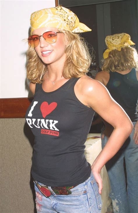 Britney Spears Early S Street Style Britney Spears Best Looks
