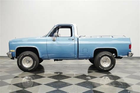 Classic Vintage Square Body Pickup 4x4 Chevy For Sale