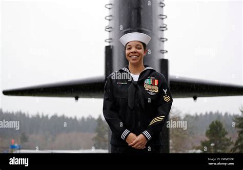 in this photo taken thursday jan 18 2018 u s navy yn1 suraya mattocks one of the first