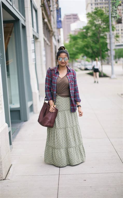 Tips On How To Wear Maxi Skirts For Petites Fashion Dreaming Loud