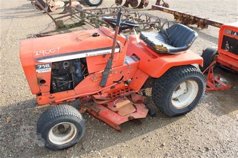 Allis Chalmers 716 Auction Results In New Paris Indiana