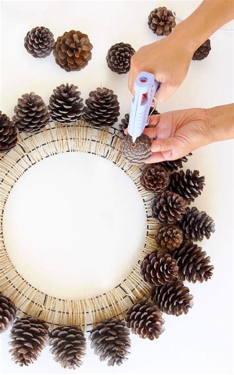 Beautiful Fast And Easy Diy Pinecone Wreath Improved Version
