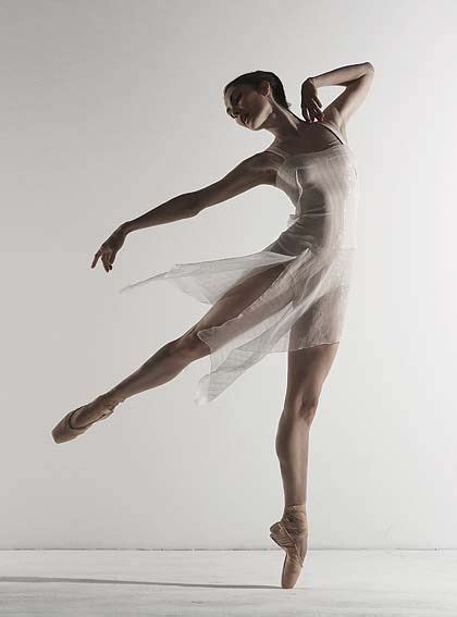 Love This Pose Dance Picture Poses Ballet Photography Ballet