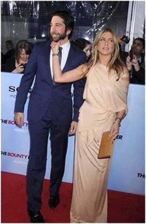 There's disappointing news for anyone excited about reports that jennifer aniston and david schwimmer have been growing close since the friends reunion. Jennifer Aniston and david schwimmer FRIENDS | Friends ...