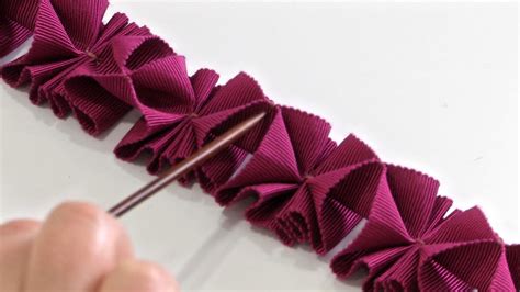 How To Make Pleated Trim From Petersham Youtube