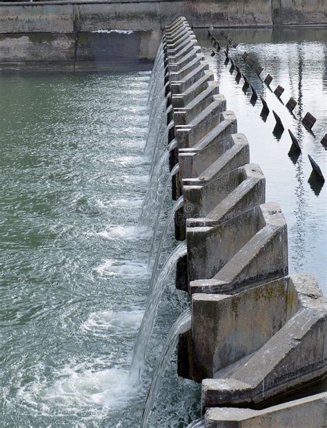 1474 Concrete Weir Photos Free And Royalty Free Stock Photos From