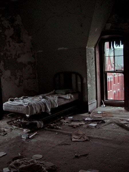Bed Photo Of The Abandoned Danvers State Hospital Abandoned Asylums Abandoned Abandoned