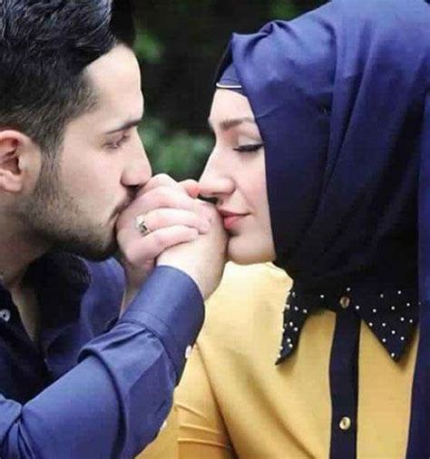 Ada beberapa foto profil couple yang banyak sekali digunakan warganet saat ini, diantaranya foto couple bayi, foto anak kecil lucu, foto couple keren, dan masih banyak yang lainnya. 129 best Muslim Couples images on Pinterest | Muslim ...